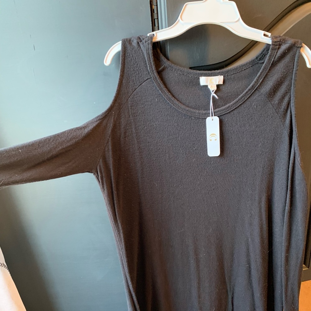 Cold shoulder long sleeve black dress